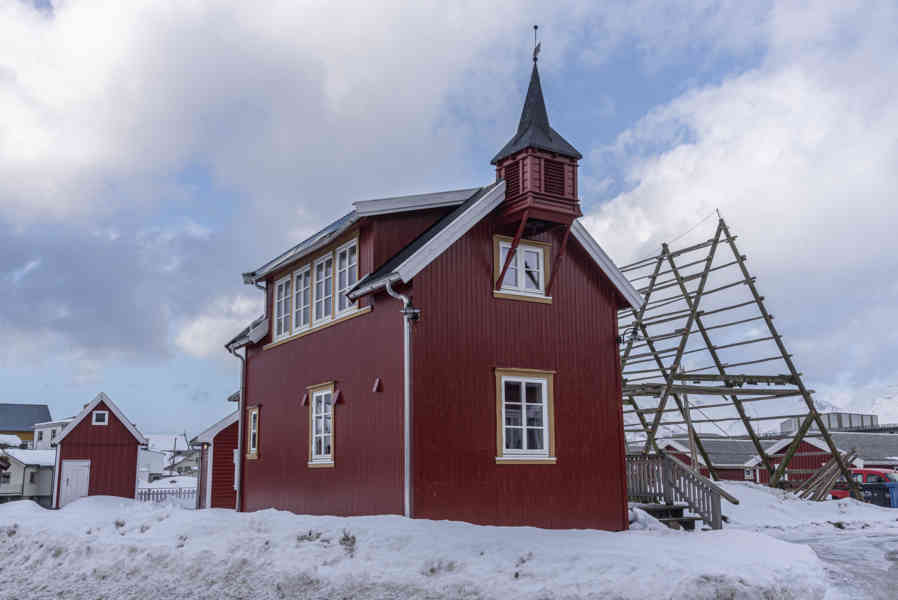 Noruega - islas Lofoten 024 - Svolvaer - Svinoya.jpg
